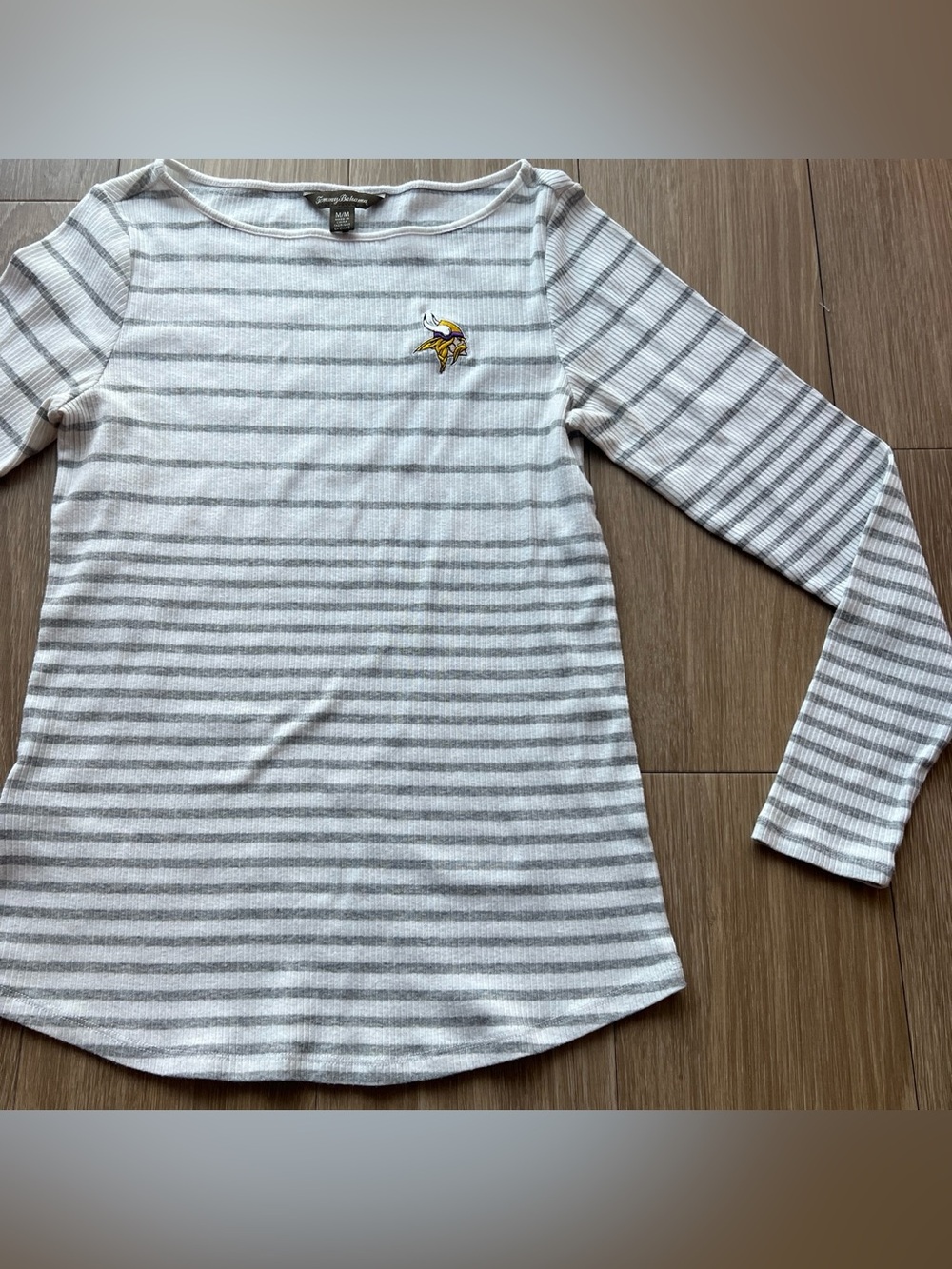 Tommy Bahama MN Vikings Long Sleeve Size M